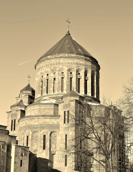 Chiesa ortodossa alla luce del sole — Foto Stock