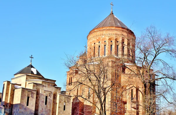 Ορθόδοξη εκκλησία στο φως του ήλιου — Φωτογραφία Αρχείου