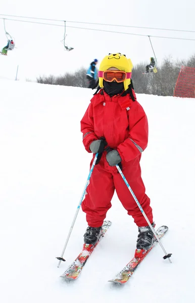 Jeune skieur — Photo