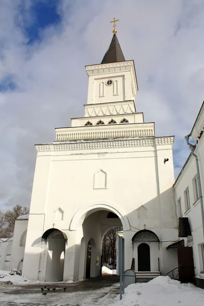 Ворота Николаевского Угрешского монастыря — стоковое фото