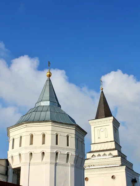 Ugreshsky klasztor ściany wieże — Zdjęcie stockowe