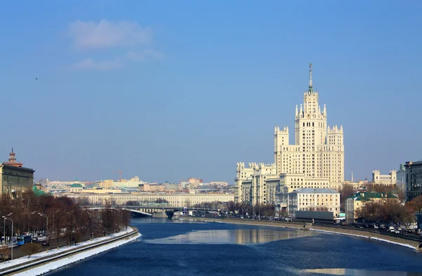 Moskva floden under våren — Stockfoto