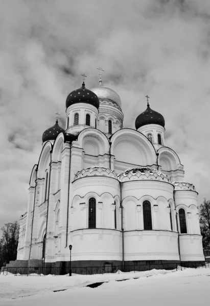Verklärungskathedrale des nicholas ugreshsky klosters — Stockfoto
