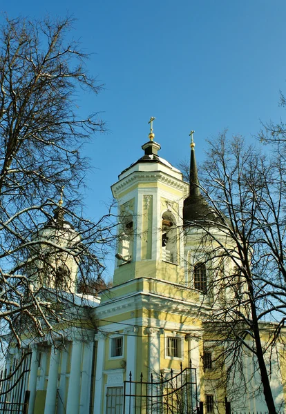 Pravoslavná církev v sun light — Stock fotografie