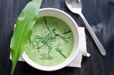 Wild garlic soup clipart