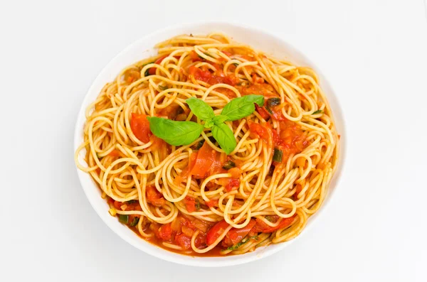 Těstoviny s rajčatovou omáčkou — Stock fotografie