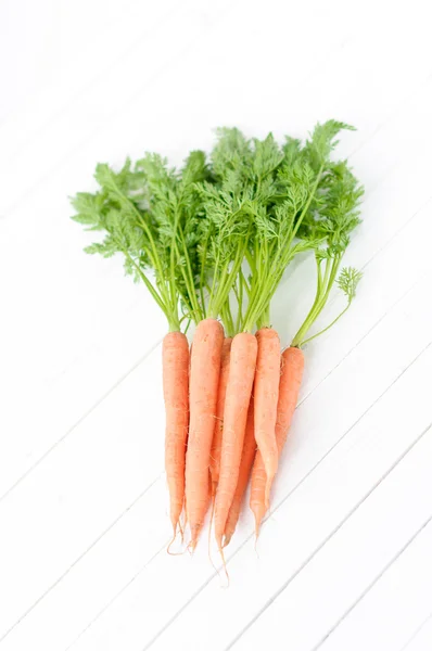 Tuoreet porkkanat — kuvapankkivalokuva
