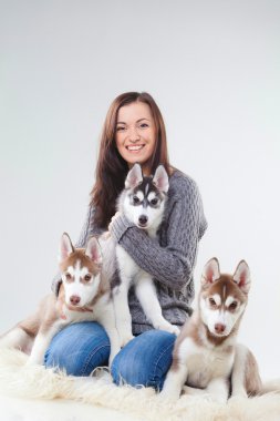 kızla köpek yavrusu