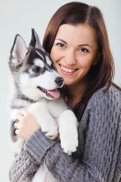 Girl with puppy — Stock Photo, Image