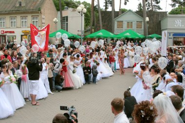 gelinler geçit töreni 2010