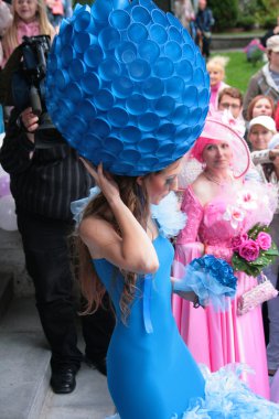 gelinler geçit töreni 2010