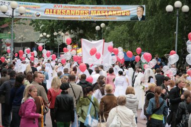 gelinler geçit töreni 2010