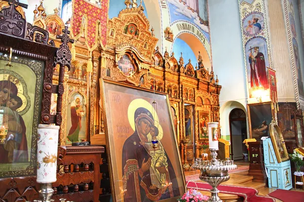 Saint wnętrze prawosławny klasztor Świętej Trójcy — Zdjęcie stockowe