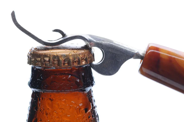 Macro Beer Bottle and Opener — Stock Photo, Image