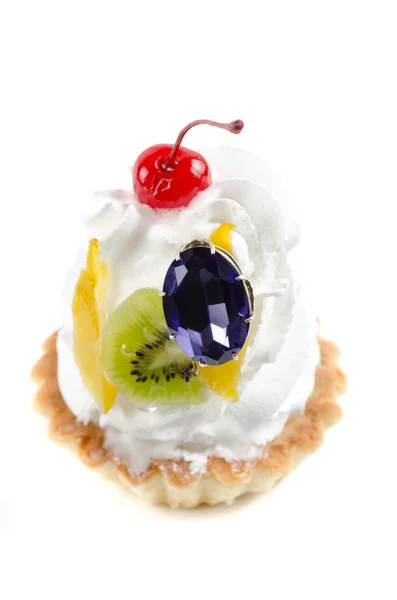 Cupcake and jewel — Stock Photo, Image