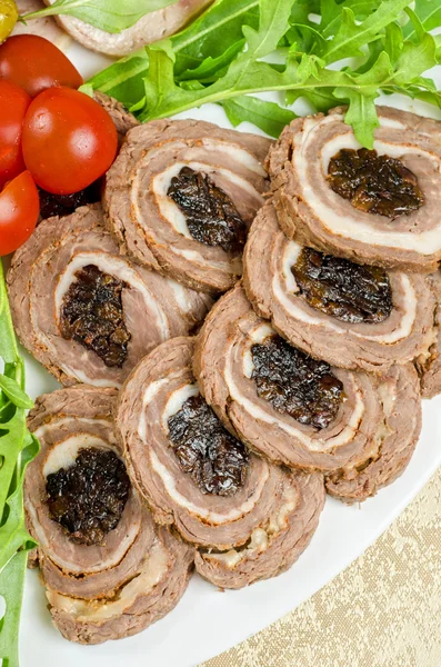 Meat tenderloin with prune — Stock Photo, Image