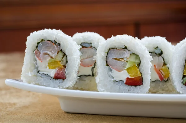 Rollo de sushi de camarones —  Fotos de Stock
