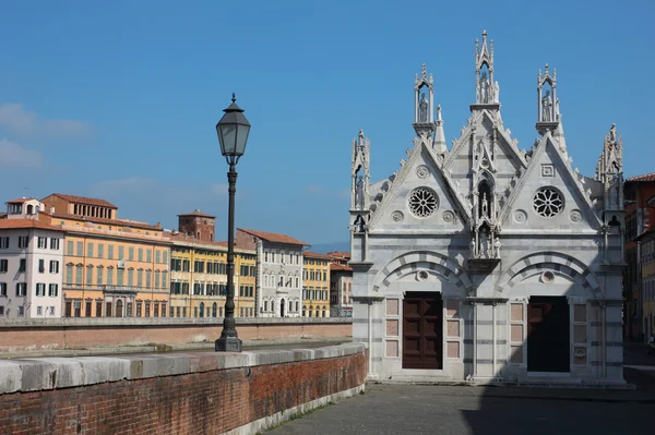 教会圣塔玛丽亚 · 德拉脊柱在比萨 — 图库照片