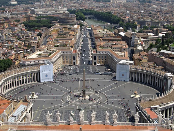 St peters náměstí ve Vatikánu Stock Snímky