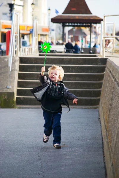 Child on the promenade — Stock Photo, Image