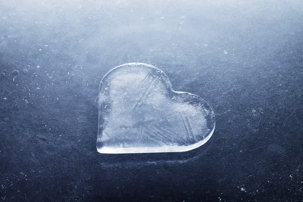Coração de gelo — Fotografia de Stock