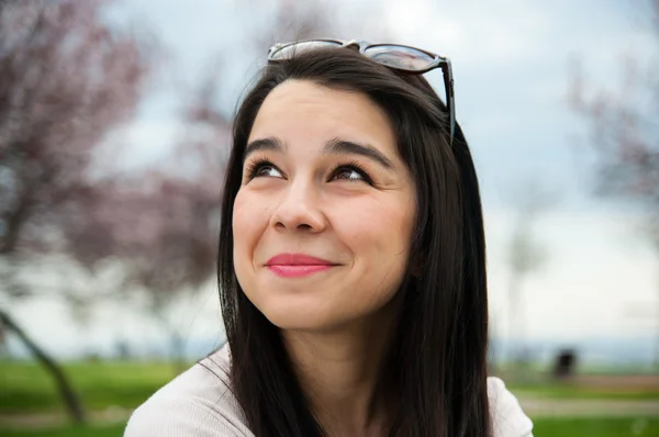 Portrait of a beautiful young female smiling — Stock Photo, Image