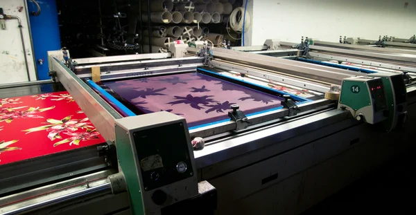 Průmysl: zařízení pro textilní tisk — Stock fotografie