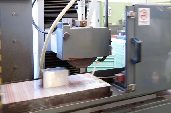 Industrie - cnc machines voor het maken van de schimmel — Stockfoto