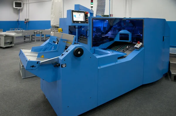 Print shop (press printing) - Finishing line — Stock Photo, Image