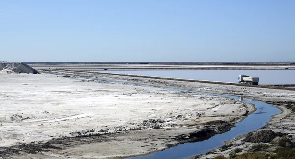 ΑΛΥΚΕΣ: camargue αλατούχο διάλυμα-de-giraud, — Φωτογραφία Αρχείου