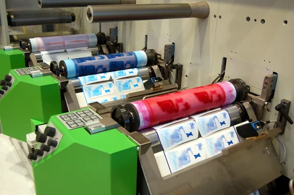 Impressão industrial: impressão Flexo press — Fotografia de Stock