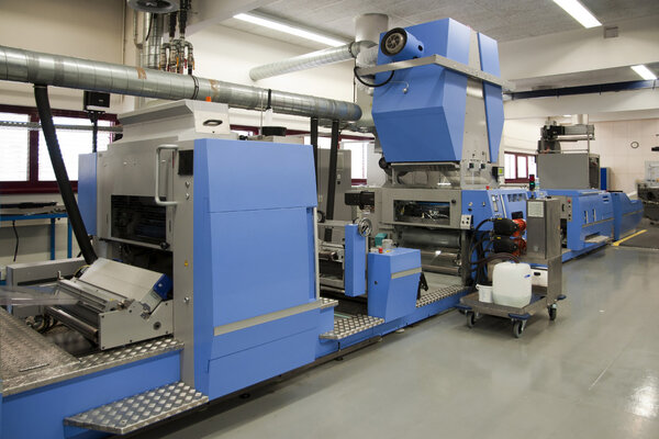 Offset press printing for labels