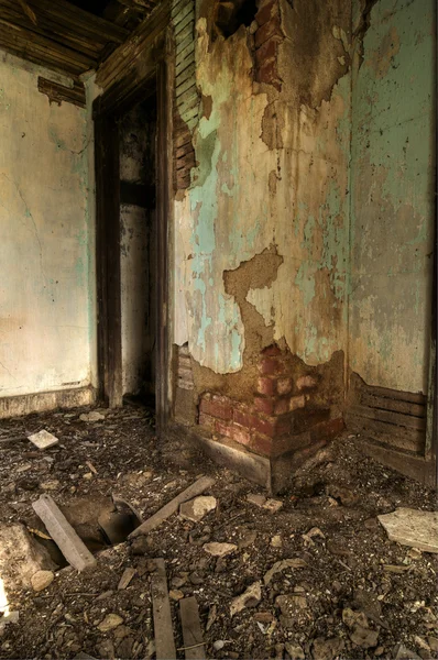煙突の崩壊 ロイヤリティフリーのストック写真