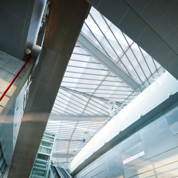Salón del aeropuerto, concepto de edificio moderno . — Foto de Stock