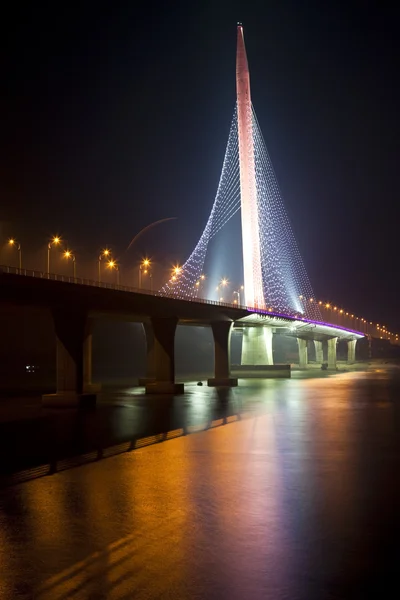 Ночь мостов — стоковое фото