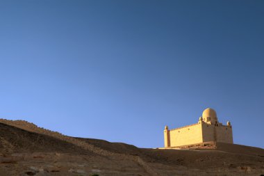 aswan yakınındaki Türbesi