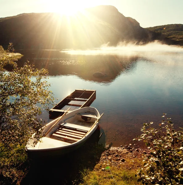 Lago en Noruega — Foto de Stock