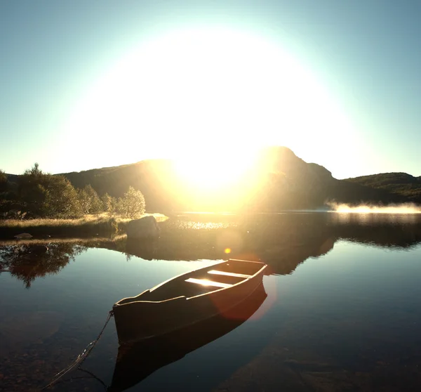 Lago en Noruega —  Fotos de Stock