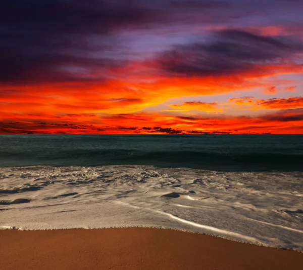 Море на заході сонця — стокове фото