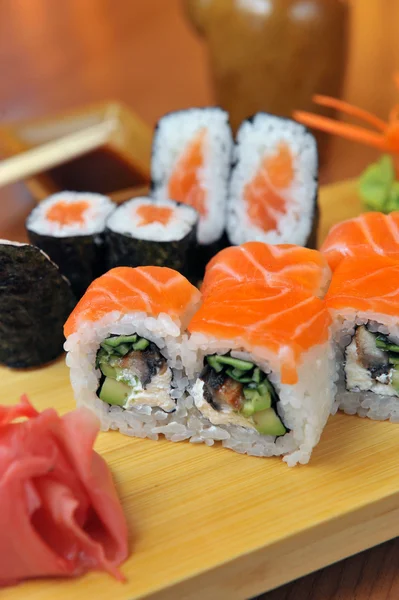 California rolls , maki sushi , japanese food — Stock Photo, Image