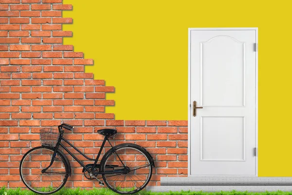 Bicicleta perto de casa — Fotografia de Stock