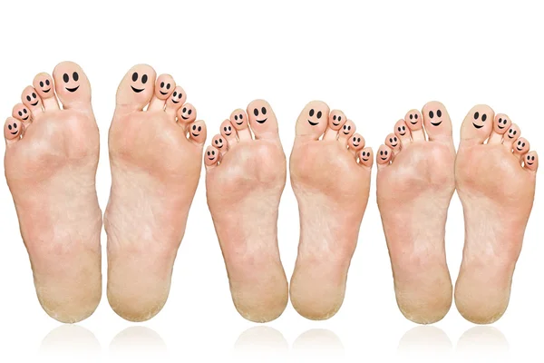 Sorri. Os pés grandes e pequenos — Fotografia de Stock