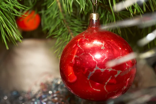 Vánoční červené skleněné koule — Stock fotografie
