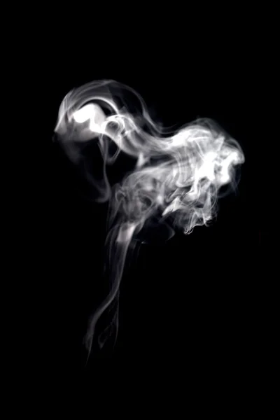 Todellinen savu mustalla taustalla — kuvapankkivalokuva
