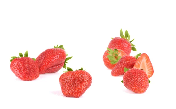 Φράουλα στο λευκό φόντο — Φωτογραφία Αρχείου