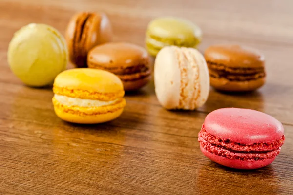 Různé barevné francouzské macarons — Stock fotografie