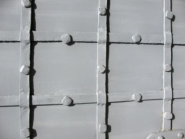 Un fragmento de la vieja puerta de metal —  Fotos de Stock