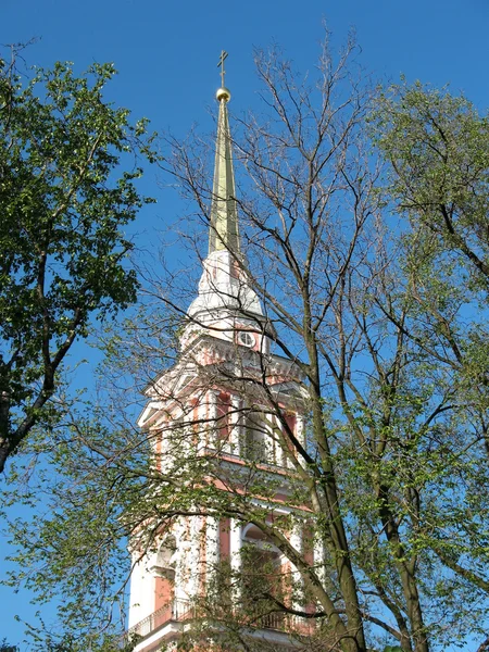 The bell tower of the Cathedral of Holy Cross Cossack. St. Petersburg — Stock Photo, Image