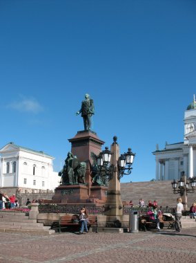 alexander II helsinki Senato Meydanı anıt