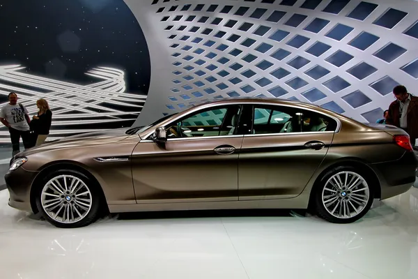 Um carro bmw 6er gran coupe — Fotografia de Stock